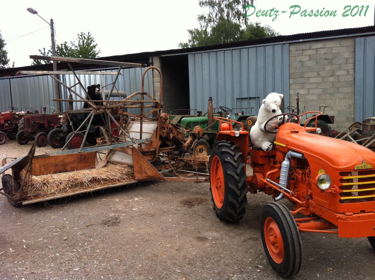 Exposition de vieux tracteurs dans l'Eure le 11/06/2011 - Le forum