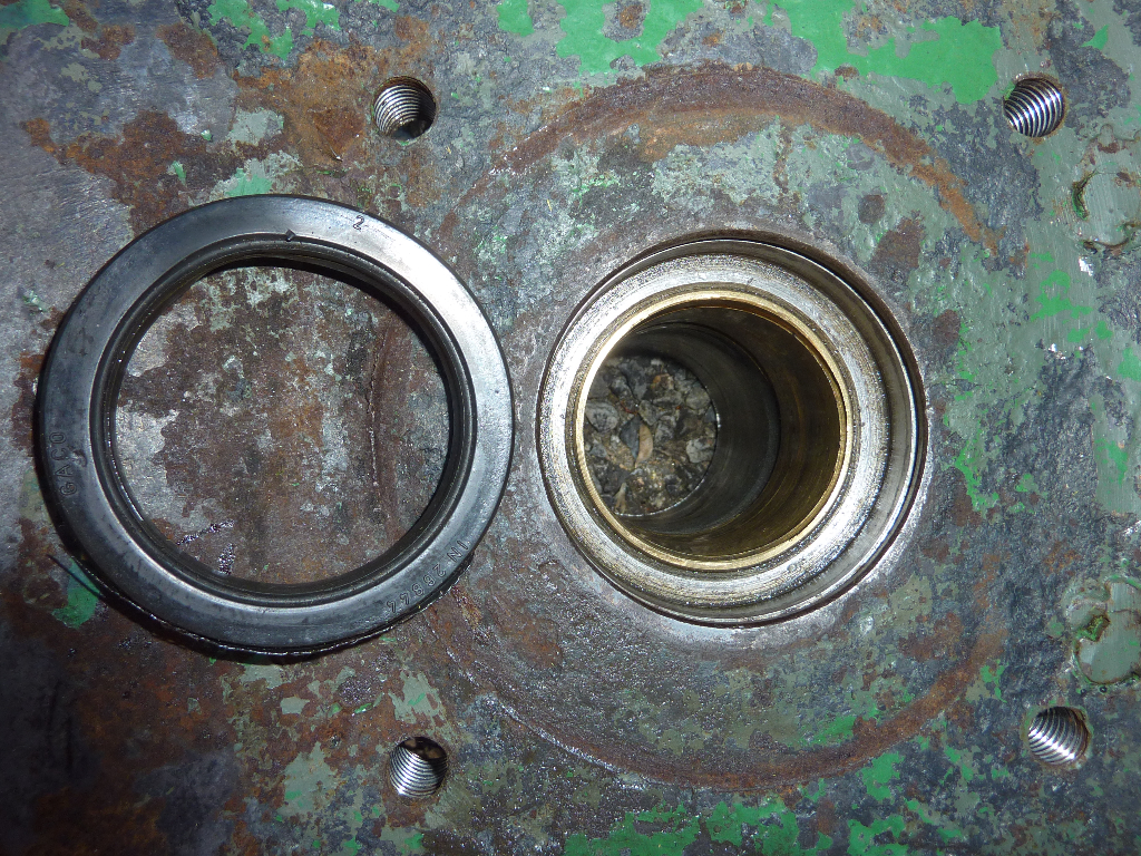 RECHERCHE BAGUES BRONZE TRAIN AVANT INTRAC 2002A Le forum Deutz