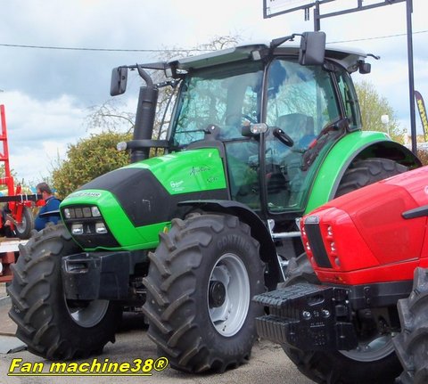 Deutz-Fahr Agrotron K420.jpg