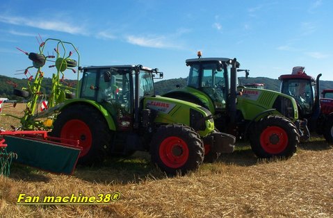 Claas Axos 320 & Volto 58,Axion 810 & Variant.jpg