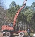 ça c'est une poclainTY45 avec un moteur deutz F4L912 DE 45 CH