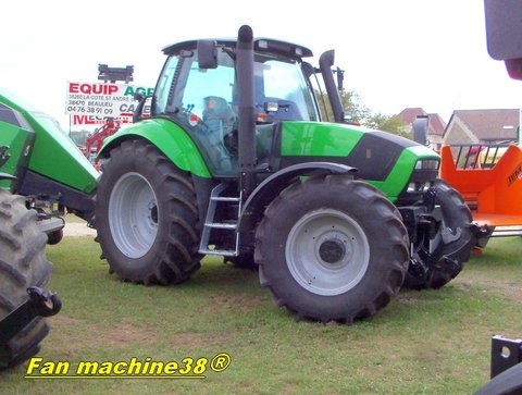Deutz Fahr Agrotron M620.jpg