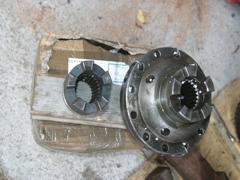 le manchon n'est pas neuf mais bon il n'a pas de d’écaille ni de fissures,il est simplement marqué....un coup de lime pour l'ébavurer pis c'est tout!