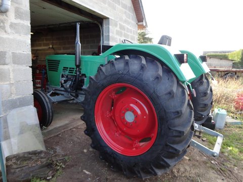 Photo trateur deutz 1 175.jpg