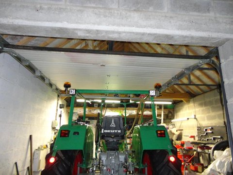 pied de gyrophare inclinable avec gyrophare élipsse