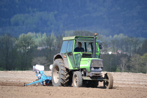 Deutz-Fahr DX 4.10 &amp; Monosem NG +4 (Vosges-Agri)