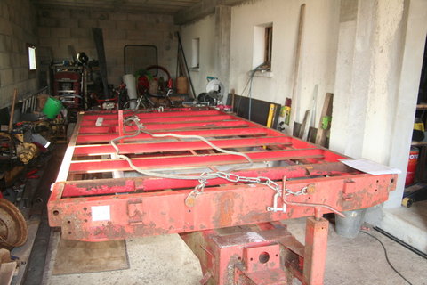pose de l'ancien plateau sur le chassis mobile