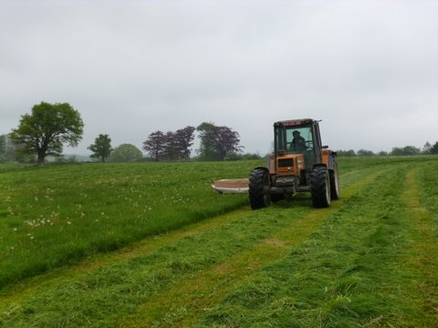 Renault 106-54 et Kuhn gmd800