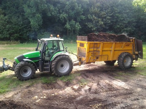 agrotron 155 et épandeur macer