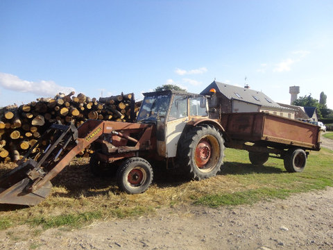 IH 523 avec benne mc cormic