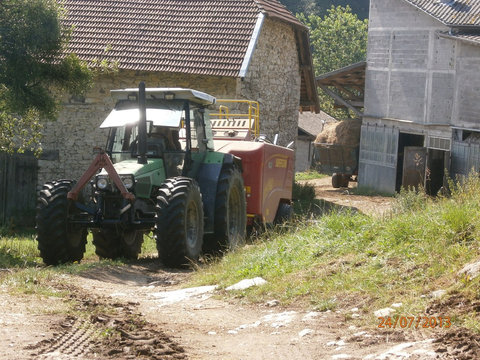 Un beau 6.38 pour presser du foin