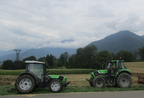 AgroPlus et Agrotron au déchaumage